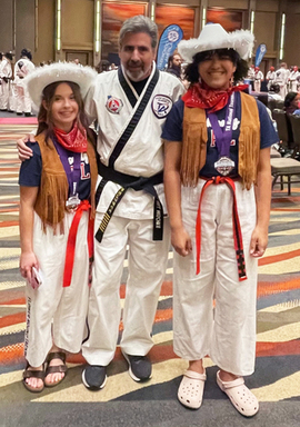 02-Flower Mound Taekwondo Synchronized Forms Team.